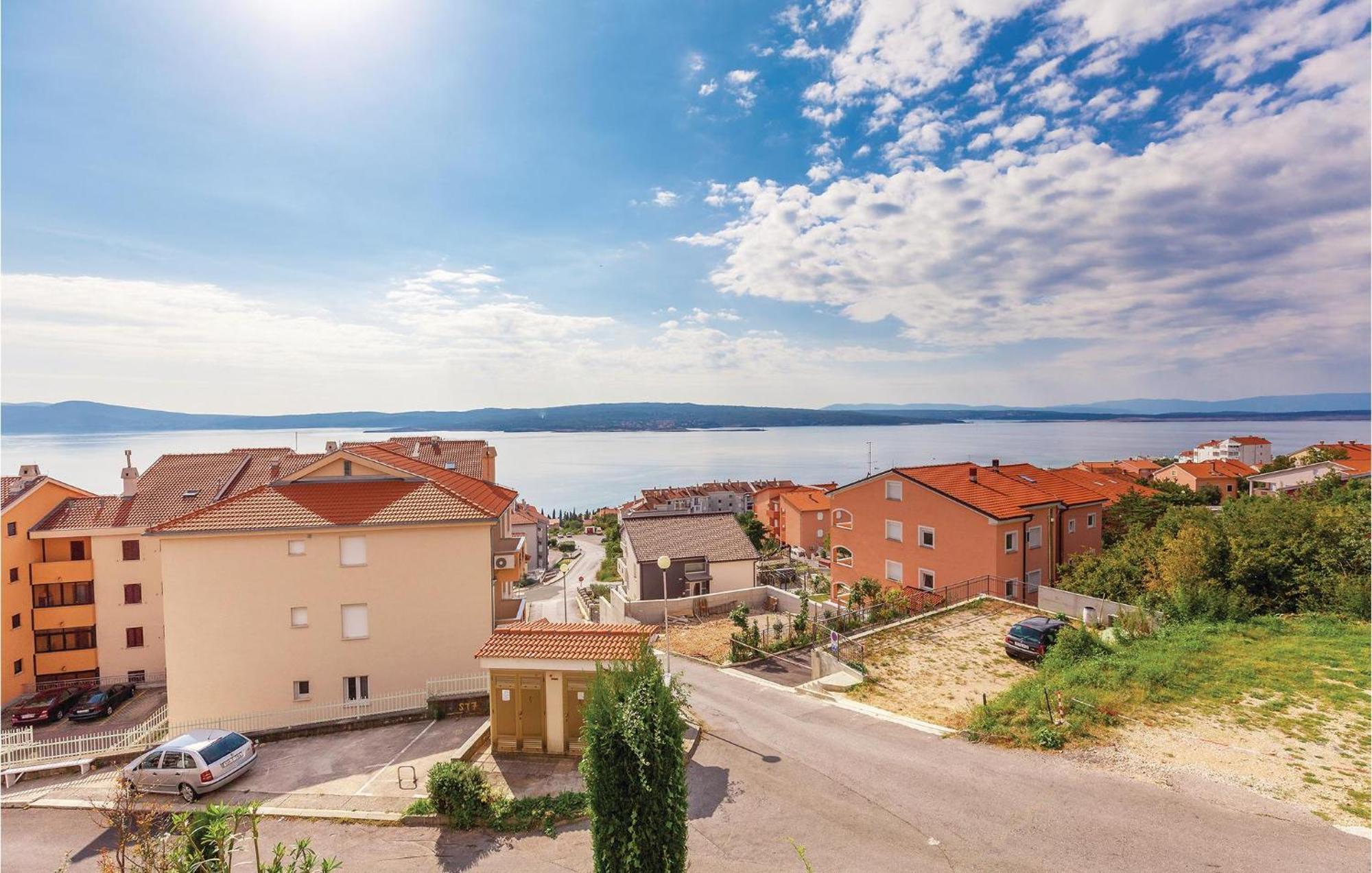Nice Apartment In Crikvenica With Kitchen Exteriör bild